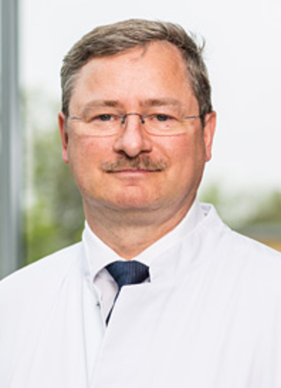 Herr Dr. med. Erik Hauffe