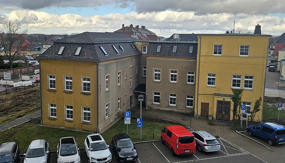 Alte Verwaltung und Cafeteria