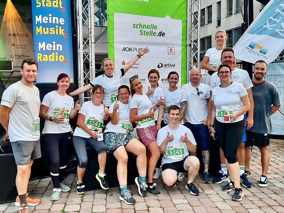 Bild zur Newsmeldung: Team LMK beim Firmenlauf