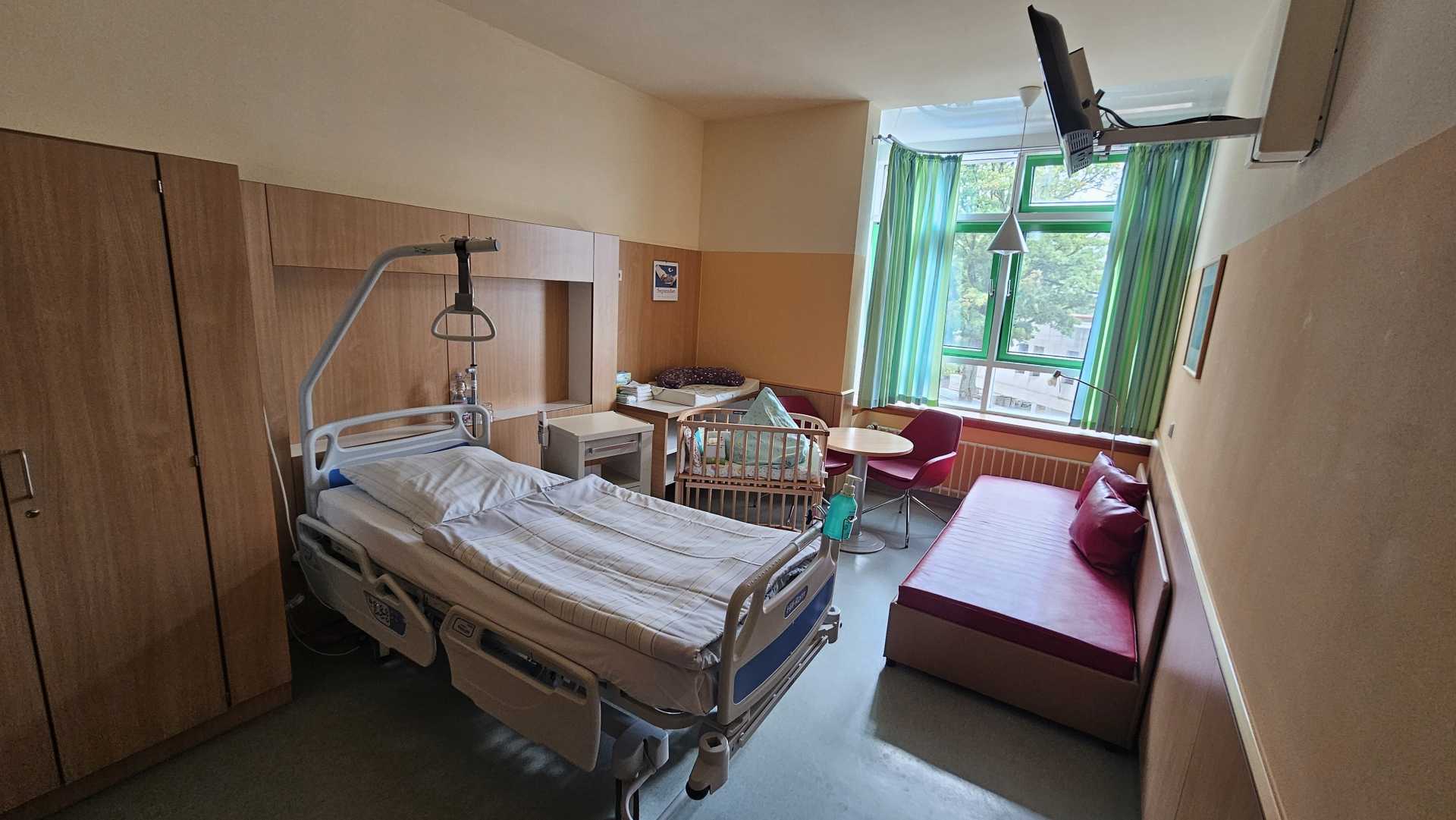 Ansprechendes Familienzimmer auf unserer Entbindungsstation